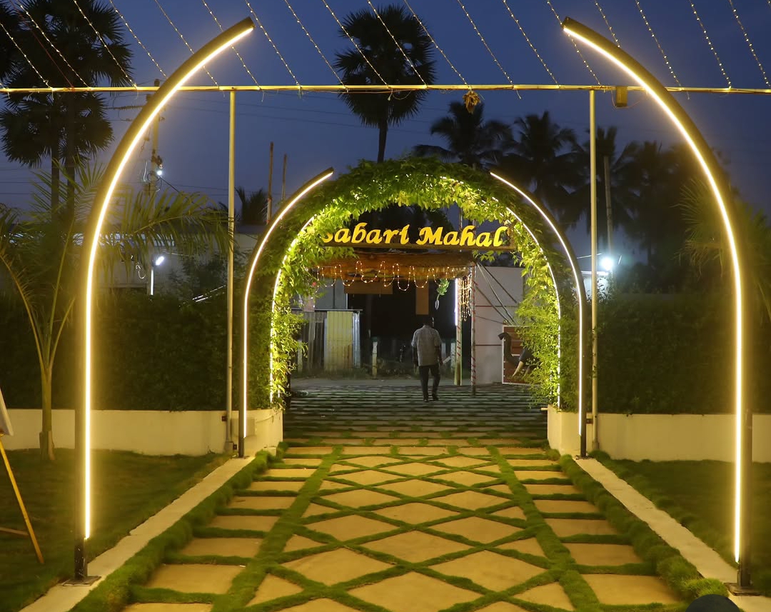 Sabari Mahal wedding stage — luxury marriage hall Dindigul